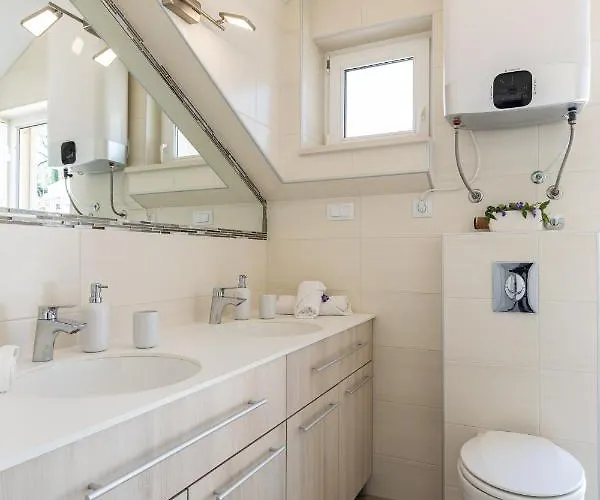 아파트 M&k 믈리니