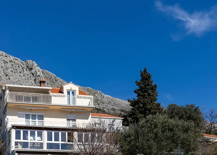 아파트 M&k 믈리니