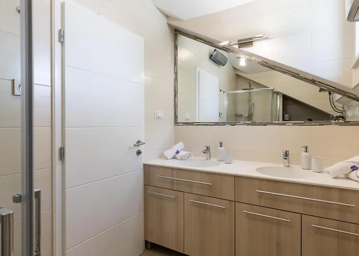 M&k 아파트 믈리니